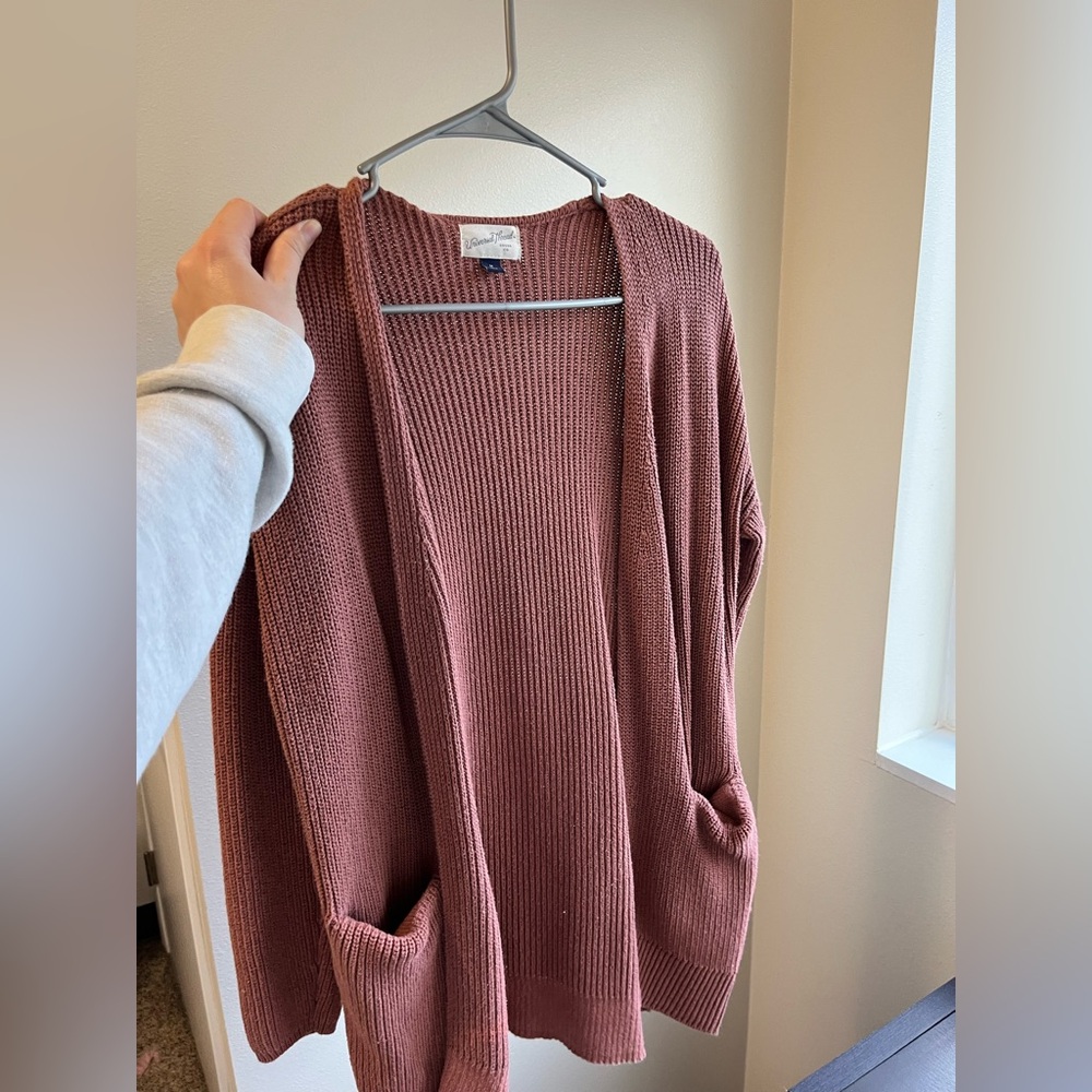 Universal Threads pink knit cardigan